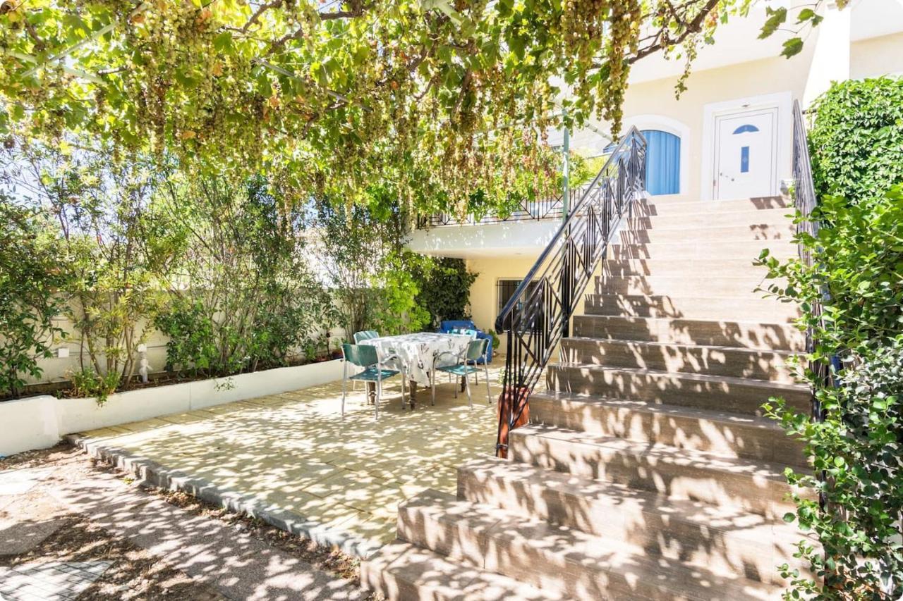 Οικια Elisabeth Apartamento Loútsa Exterior foto